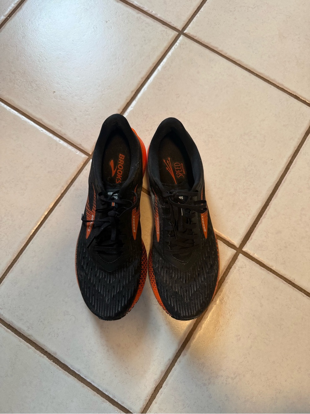 Brooks Hyperion Tempo Speed Running Shoes – Black / Flame Orange